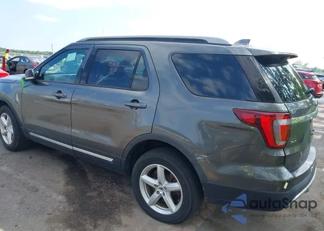 2017 Ford Explorer Xlt z USA, uszkodzony, nr VIN 1FM5K8D86HGA66128